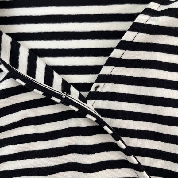 Old Navy Black & White Striped Long Sleeve Flowy Wrap Dress Women’s Size Medium - Picture 4 of 13
